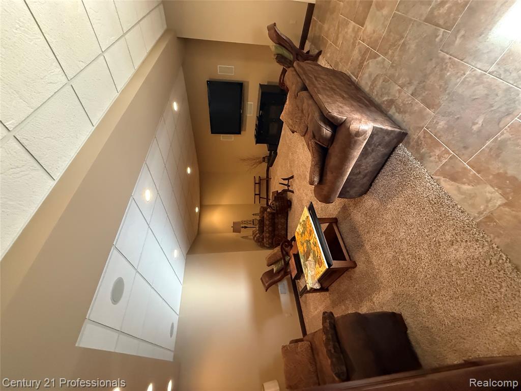 7717 Somerhill Lane, Clarkston, MI 48348 — Photo 31