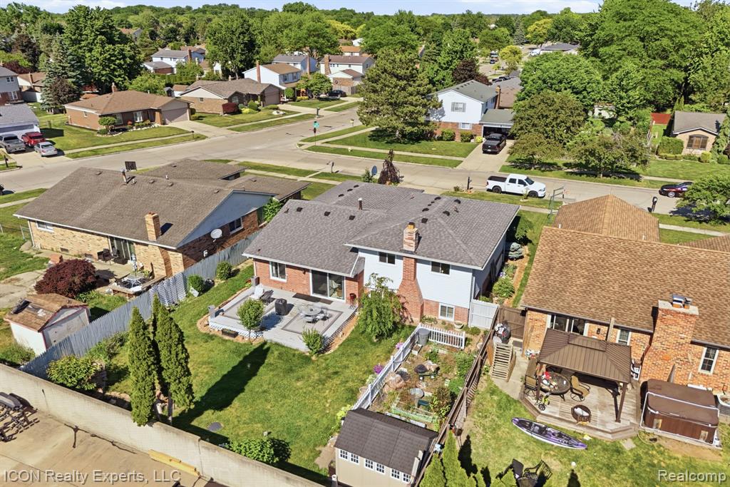 40567 Santoni Drive, Clinton Twp, MI 48038 — Photo 42
