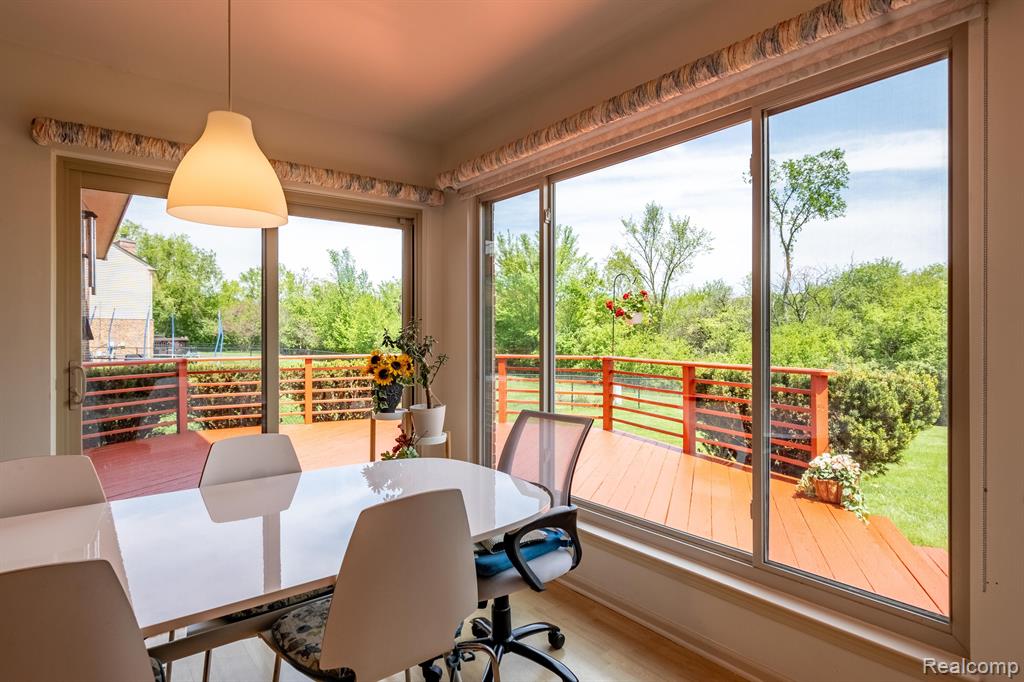 45536 MORNINGSIDE Road, Canton, MI 48187 — Photo 17