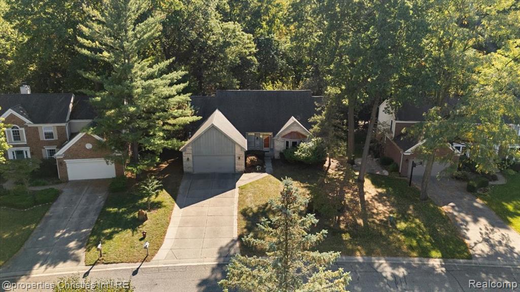 6835 High Ridge Road, West Bloomfield, MI 48324 — Photo 7