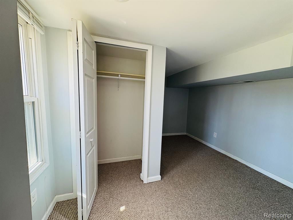 4109 Parkway, Waterford, MI 48328 — Photo 9