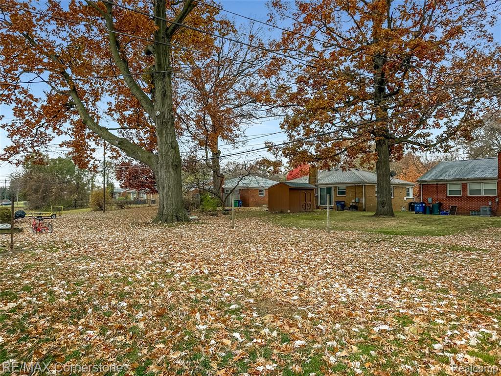2122 Ackley Avenue, Westland, MI 48186 — Photo 15