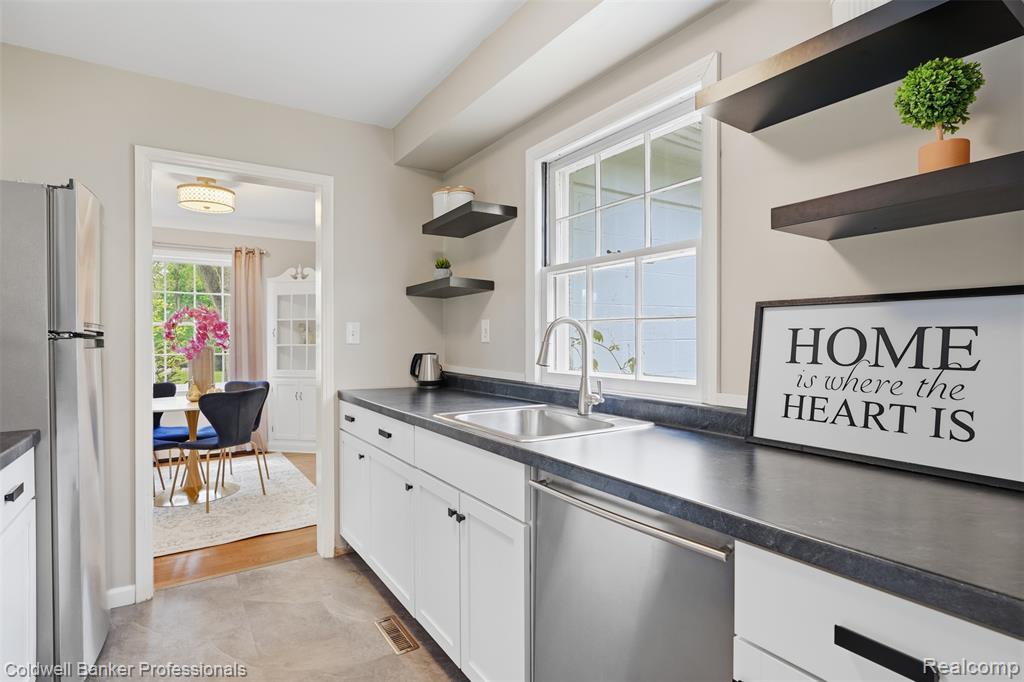 46064 Norton Court, Northville, MI 48167 — Photo 13