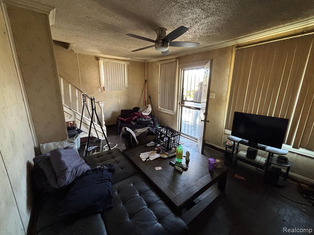 5572 CADILLAC Avenue, Detroit, MI 48213 — Photo 6