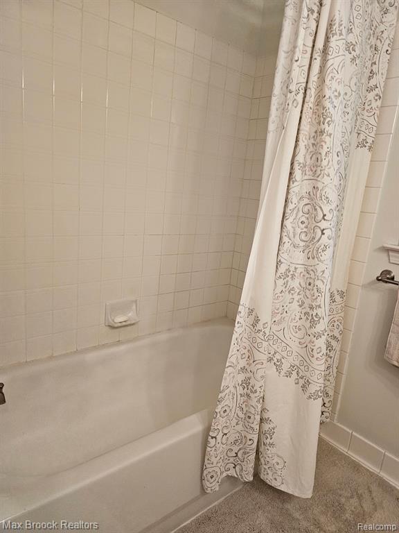 4257 BERKSHIRE Drive, Sterling Heights, MI 48314 — Photo 18