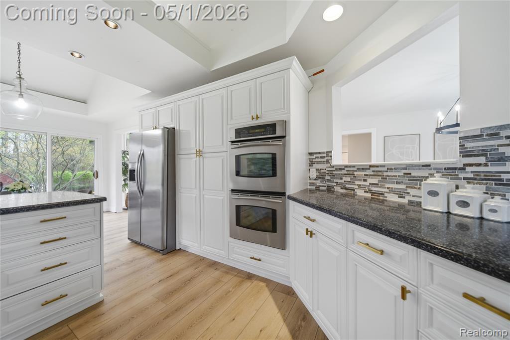 7527 Koby Court, White Lake, MI 48383 — Photo 12