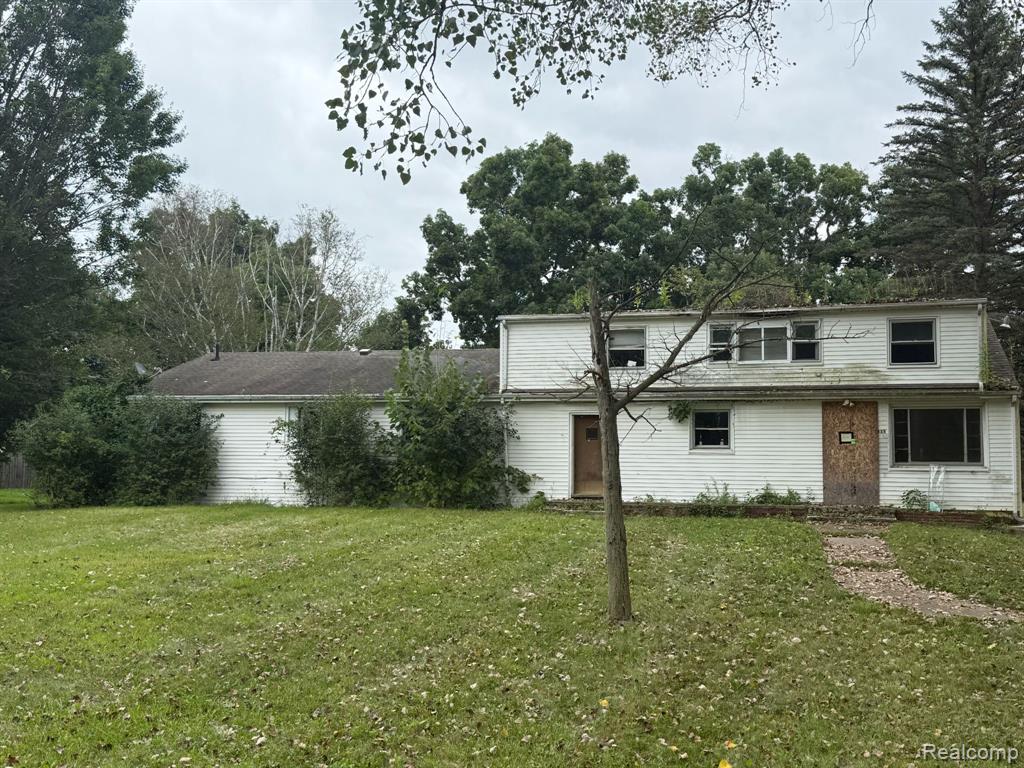 3335 Clinton Way Road, Jackson, MI 49201