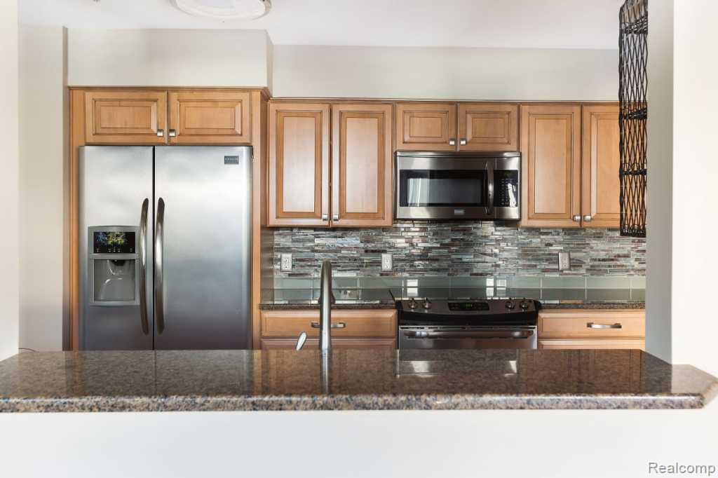 50234 Helfer Boulevard, Wixom, MI 48393 — Photo 5
