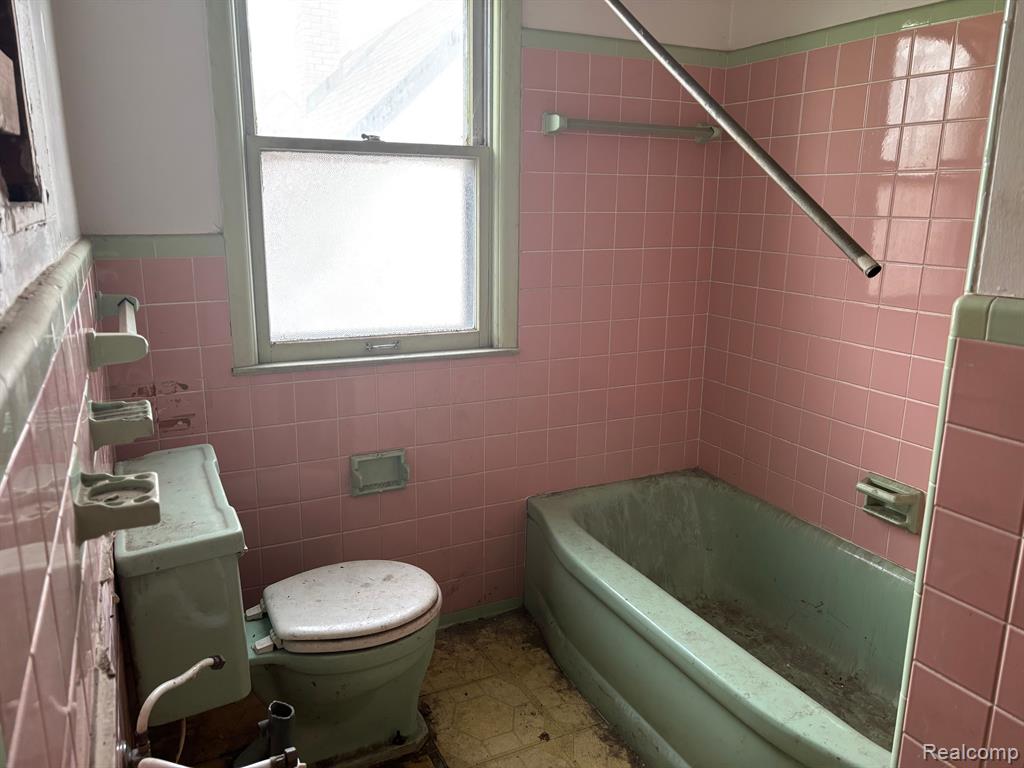 9555 SCHAEFER, Detroit, MI 48227 — Photo 15