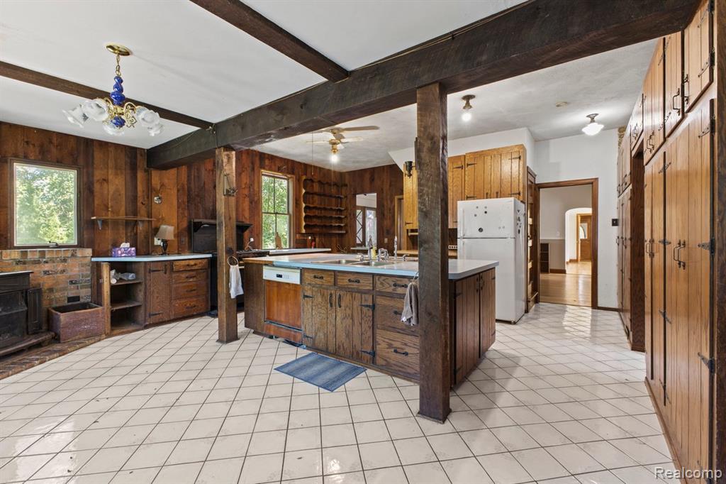 5390 Oak Hill Road, Clarkston, MI 48348 — Photo 12