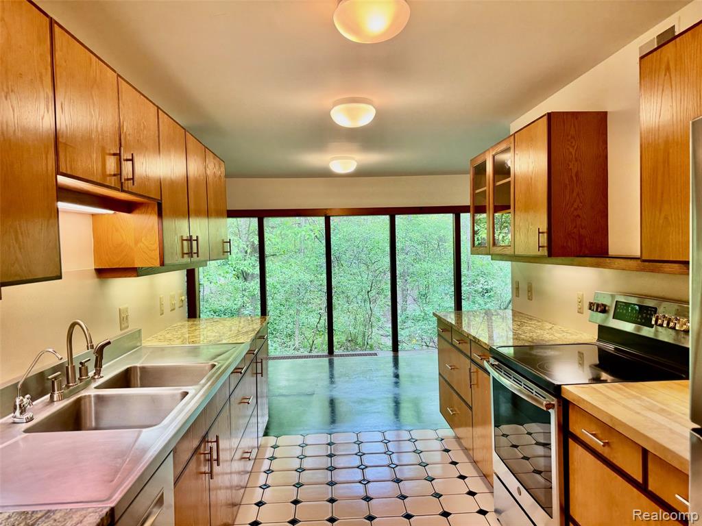 5891 DELANO Road, Oxford, MI 48371 — Photo 15