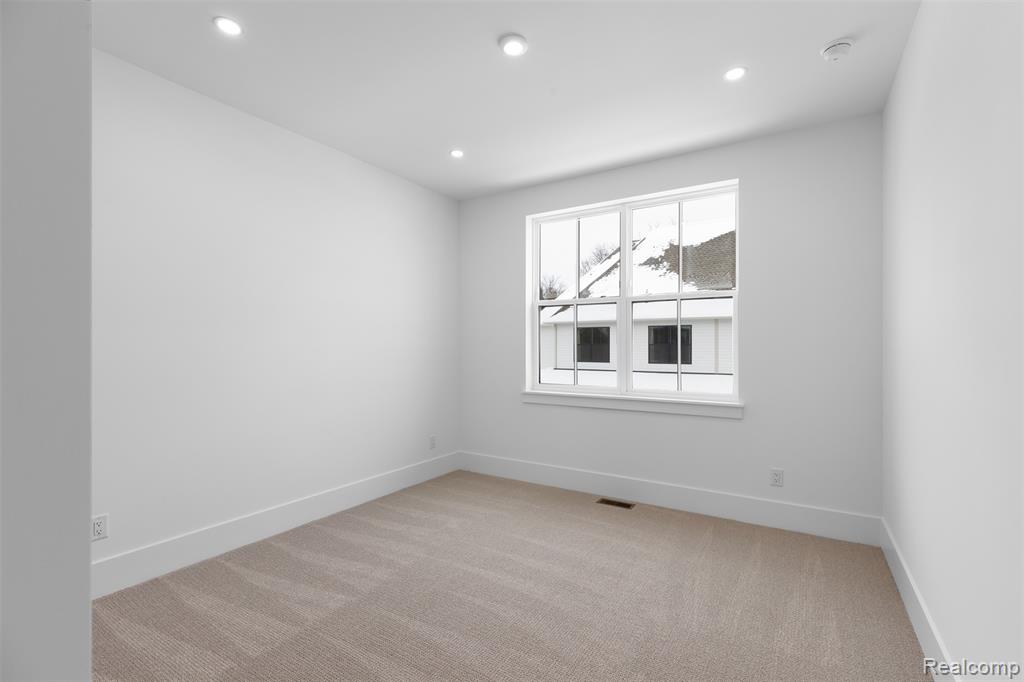 106 Apaloosa, Northville, MI, 48167