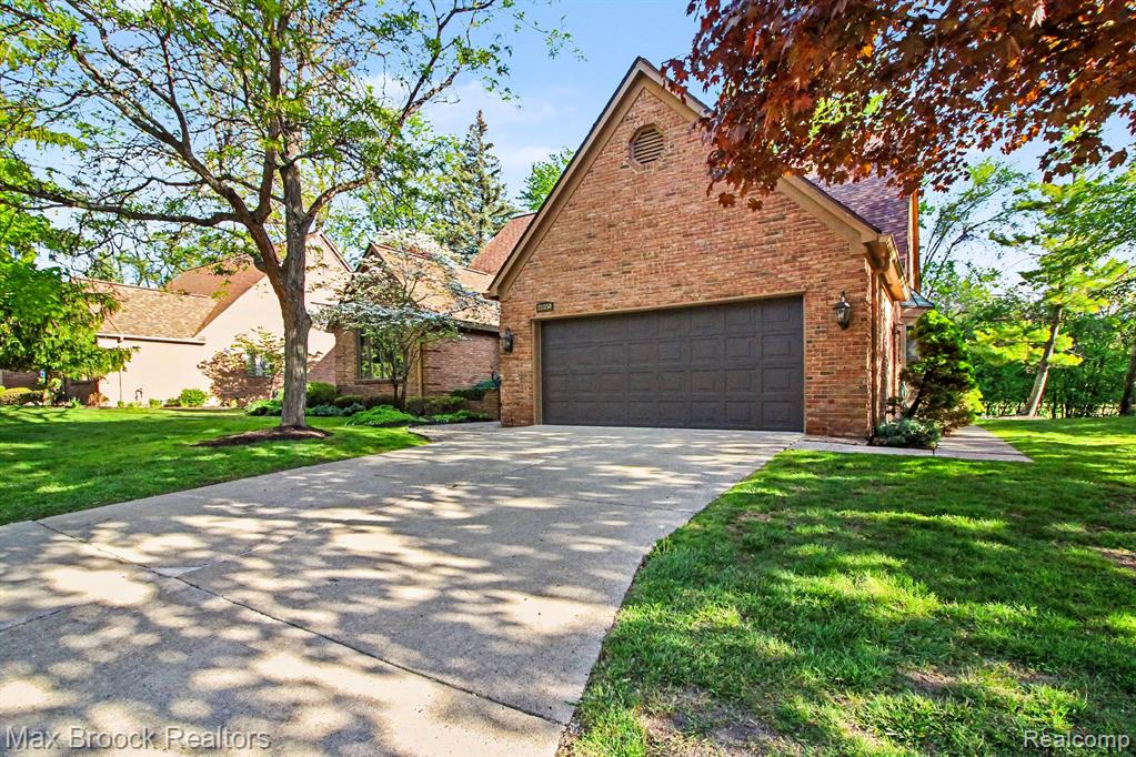 21850 Dover Court, Beverly Hills, MI 48025 — Photo 3