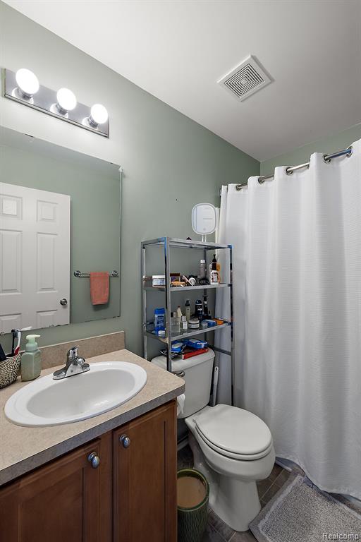 140 PARK GREEN Drive, Lake Orion, MI 48362 — Photo 25