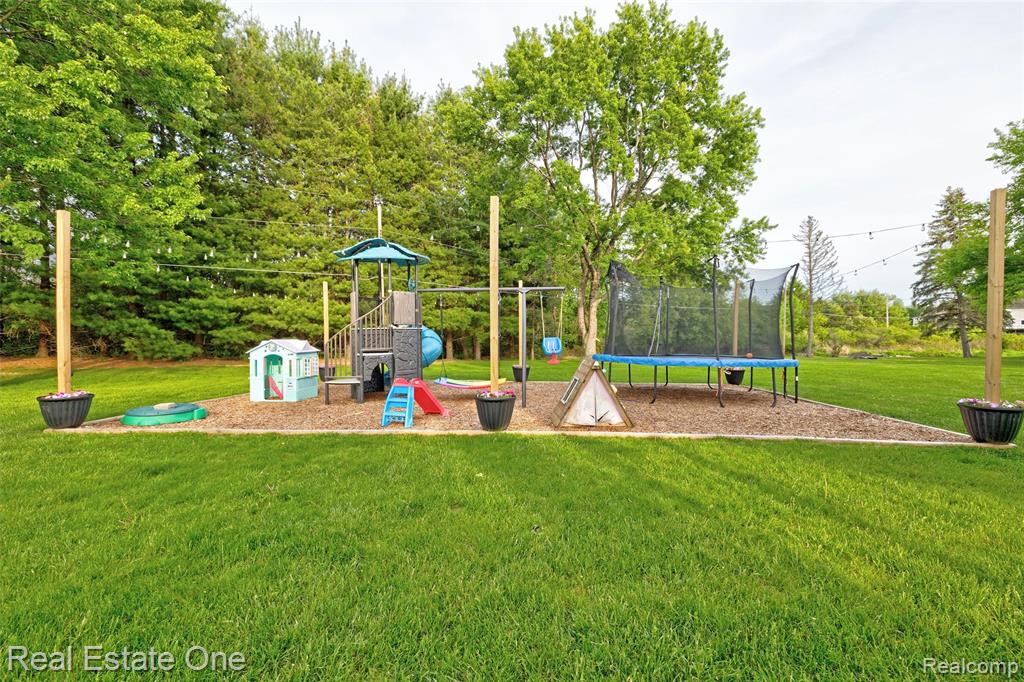 1574 Farnsworth Road, Lapeer, MI 48446 — Photo 39
