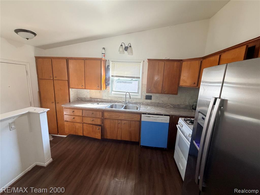 5133 Cherokee Street, Dearborn Heights, MI 48125 — Photo 3