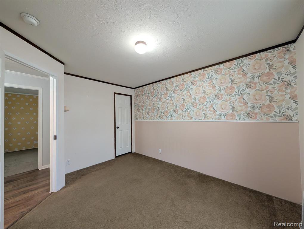 11045 Woodland Ridge Court, South Lyon, MI 48178 — Photo 13