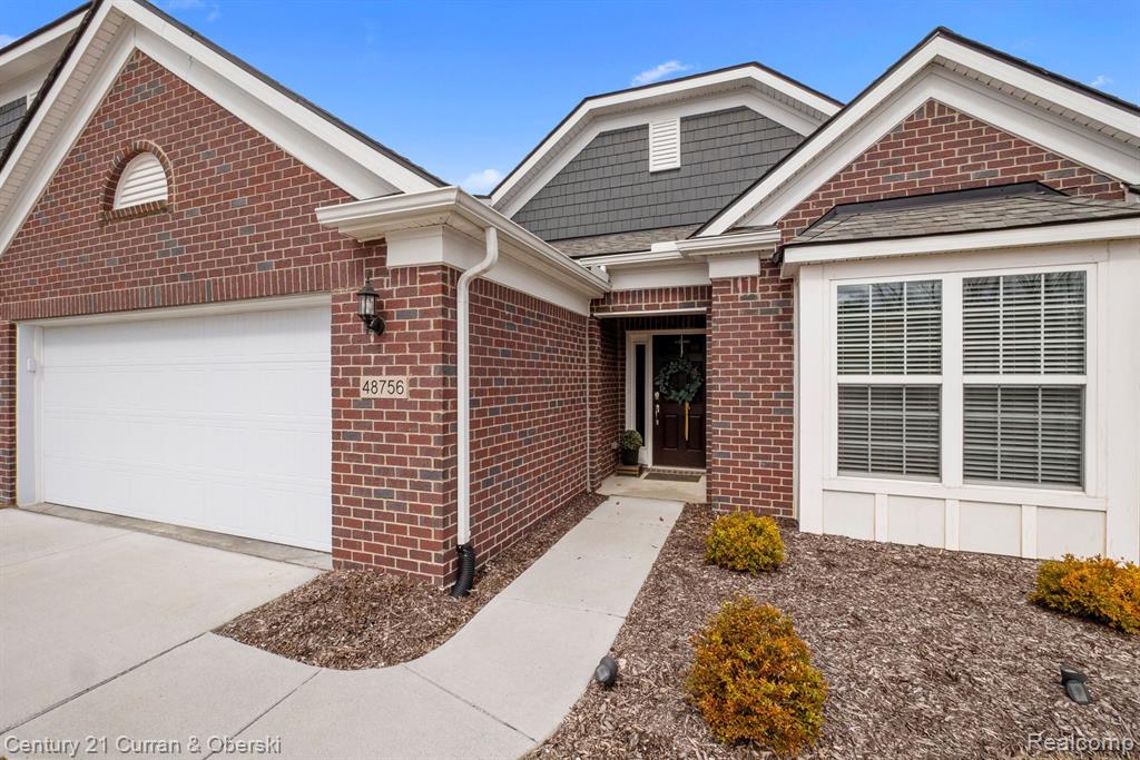 48756 ROCKVIEW Road, Novi, MI — Photo 2