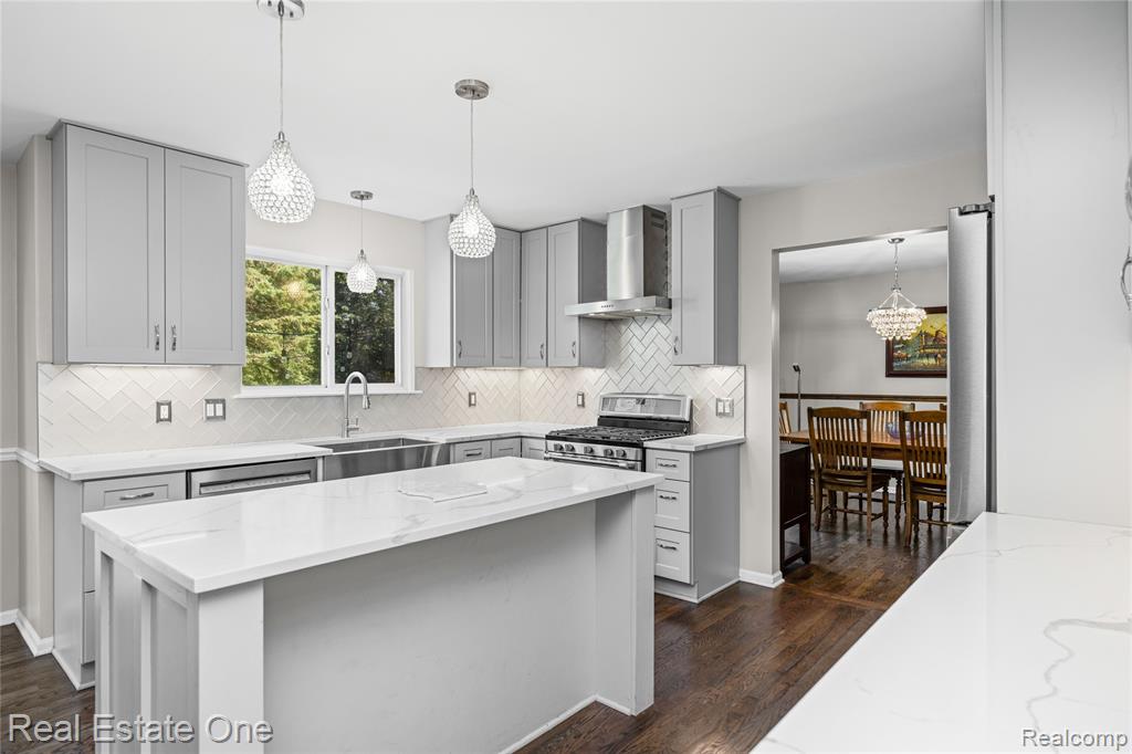 7570 Greenway Lane, West Bloomfield, MI 48324 — Photo 26