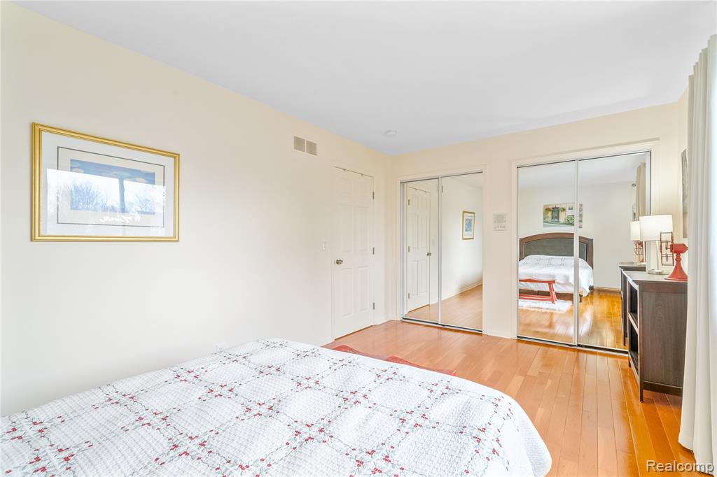 454 BREAKWATER, Belleville, MI 48111 — Photo 35