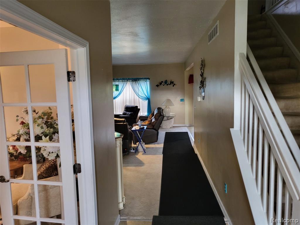 5216 Northwood Road, Grand Blanc, MI 48439 — Photo 5