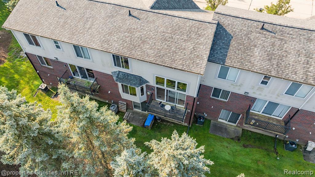 963 SANDALWOOD Drive, Troy, MI 48085 — Photo 29