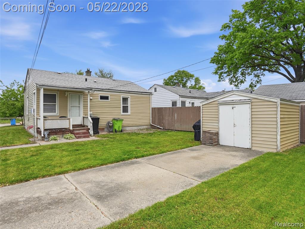 504 E Hudson Avenue, Madison Heights, MI 48071 — Photo 21