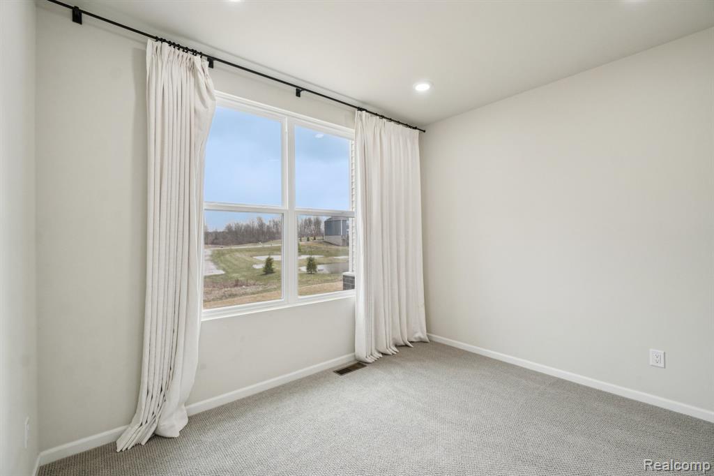 22820 Martin Road, South Lyon, MI 48178 — Photo 38