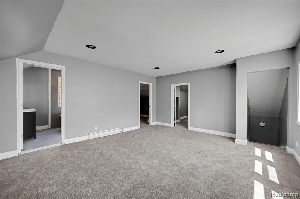 9201 BOLEYN Street, Detroit, MI 48224 — Photo 33
