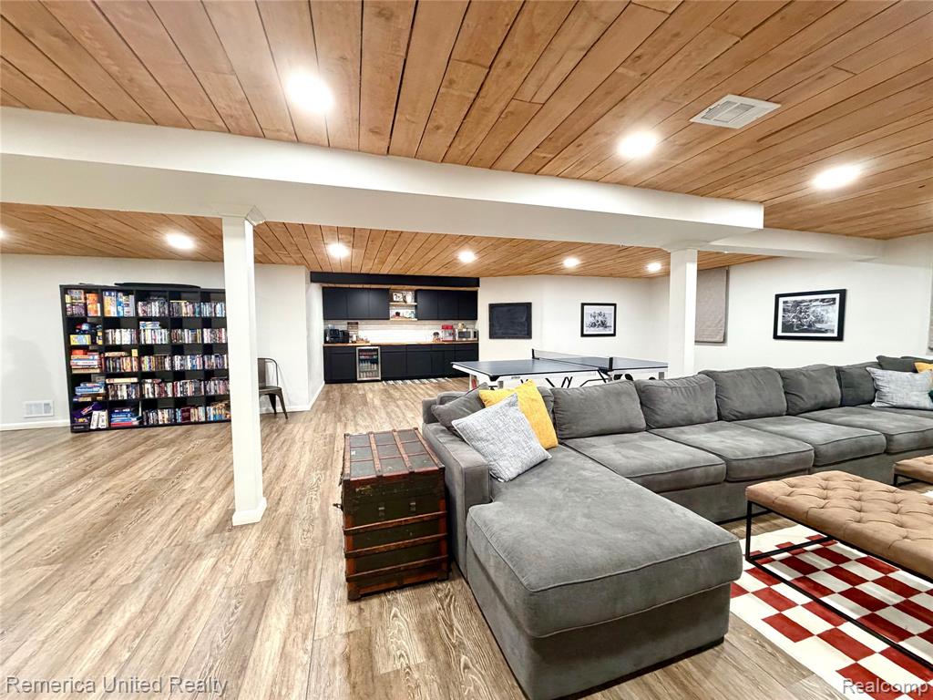 49022 Plum Tree Court, Plymouth, MI 48170 — Photo 38