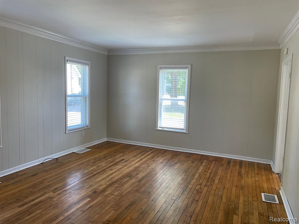 32 EAST Street, Oxford, MI 48371 — Photo 10