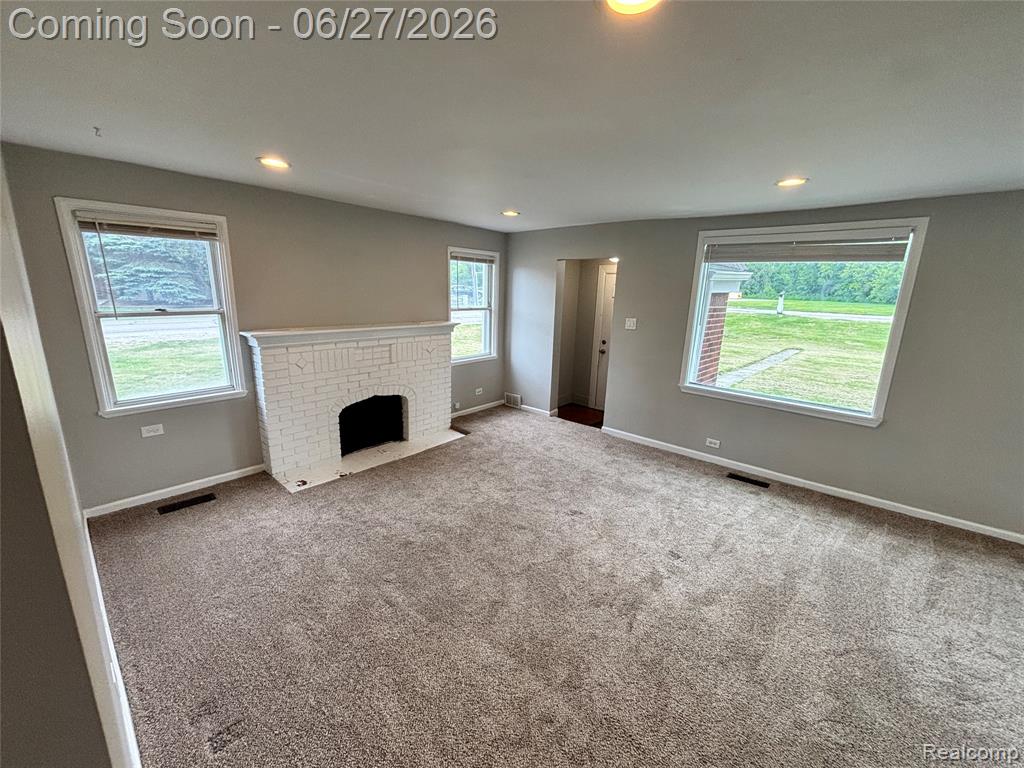 45824 Jefferson Ave, Chesterfield, MI 48047 — Photo 4