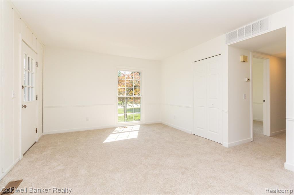 23793 STONEHENGE, Novi, MI — Photo 10