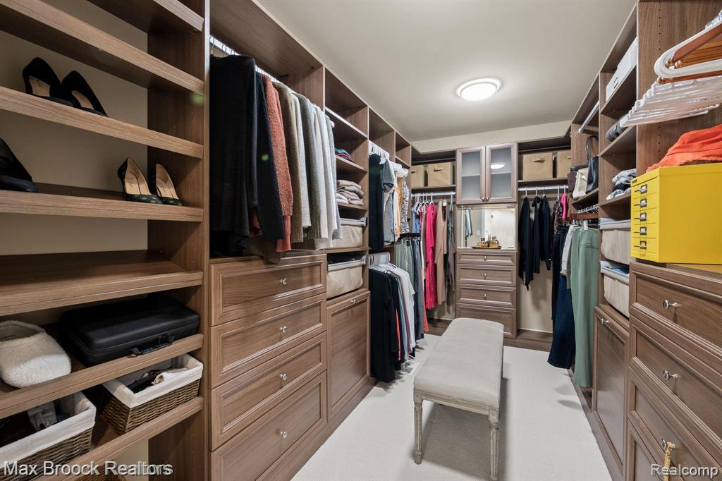 6082 N Shore Drive, West Bloomfield, MI 48324 — Photo 18