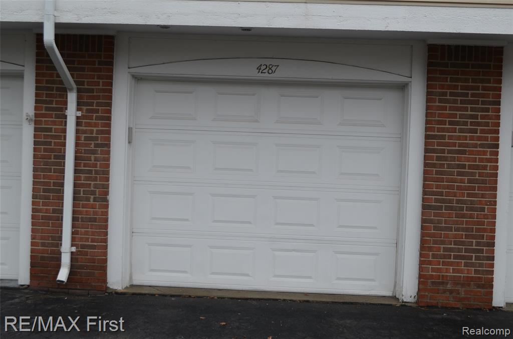 4287 Berkshire Drive, Sterling Heights, MI 48314 — Photo 24