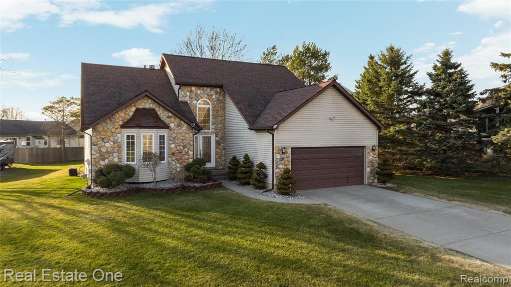 4438 Great Oaks Drive, Grand Blanc, MI 48439 — Photo 3