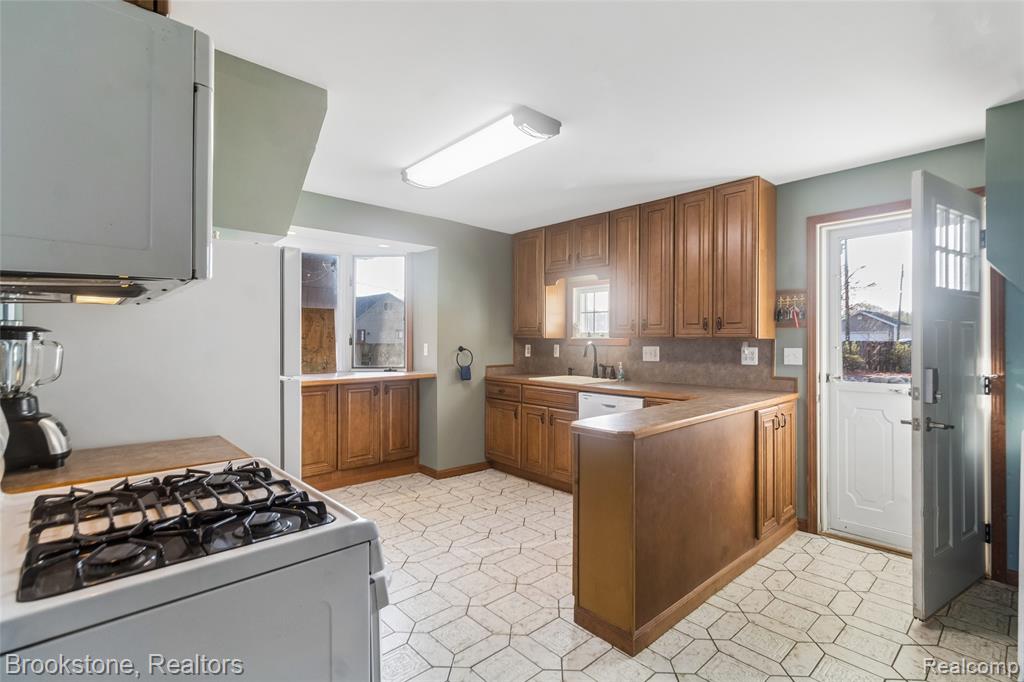 2230 Elm Street, Algonac, MI 48001 — Photo 23