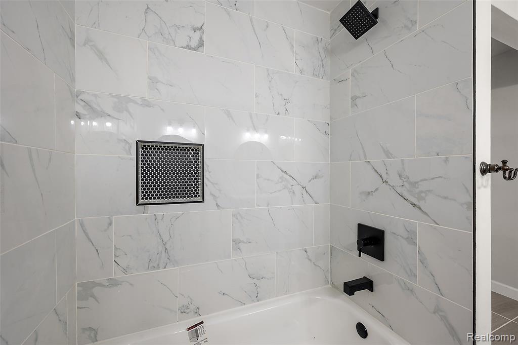 7427 Emerson, Washington, MI — Photo 46