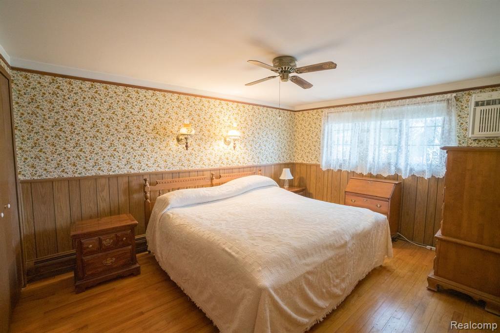4180 DEVONSHIRE Street, Trenton, MI 48183 — Photo 28
