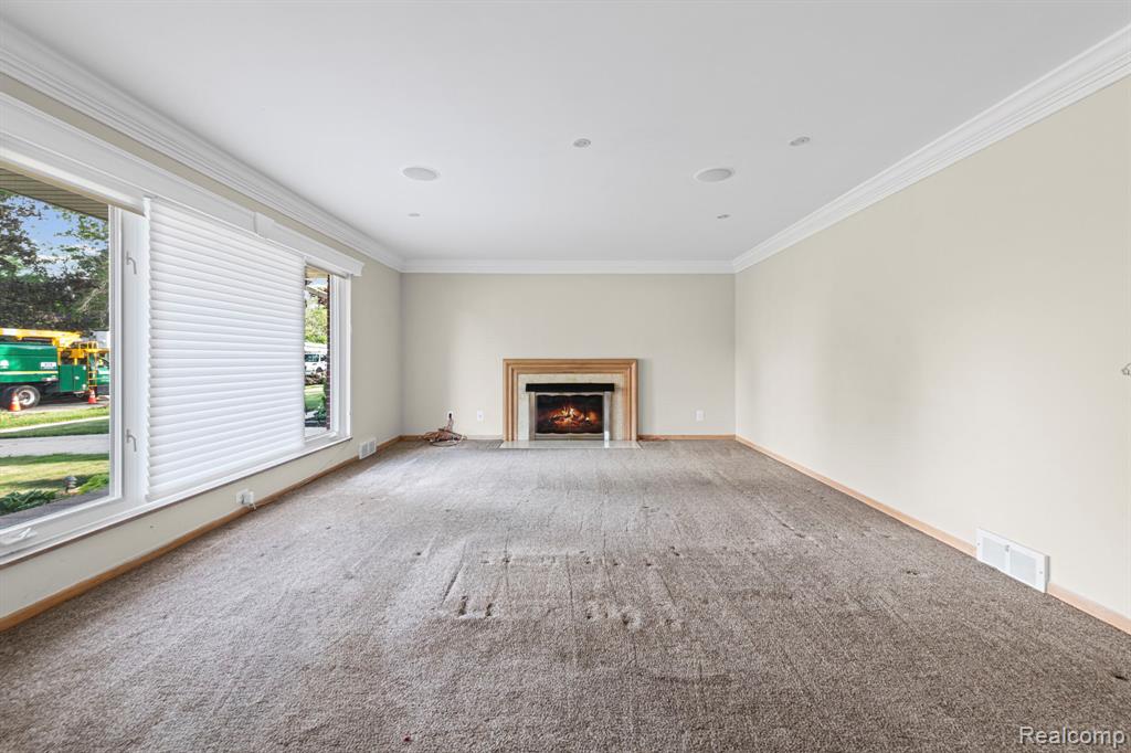 20085 Wedgewood Drive, Grosse Pointe Woods, MI 48236 — Photo 8
