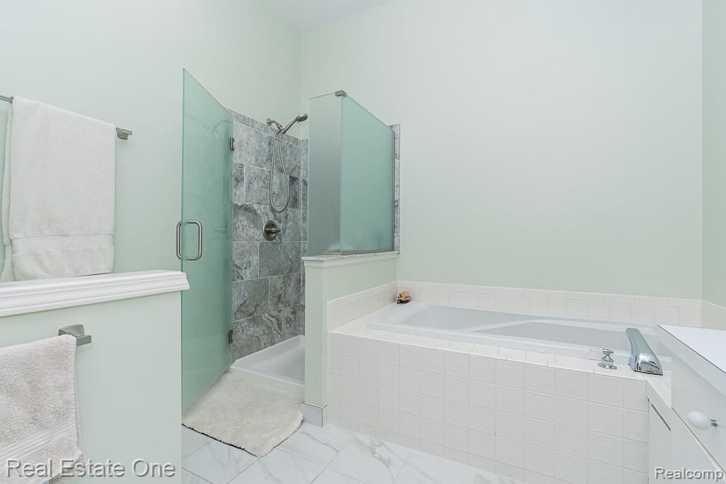 1903 Eagle Pointe, Bloomfield Hills, MI 48304 — Photo 28