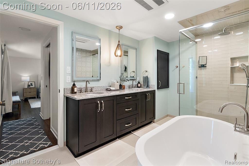 5748 Cherry Crest Drive, West Bloomfield, MI — Photo 24