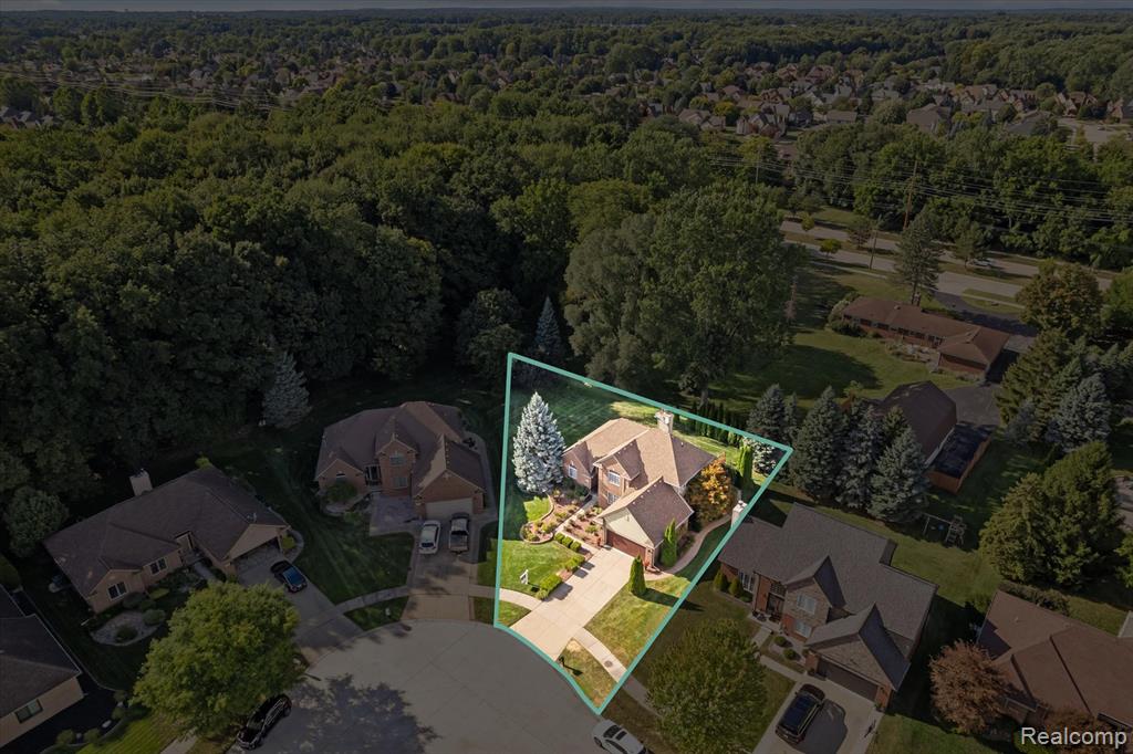 5061 Whitby Drive, Sterling Heights, MI 48314 — Photo 30