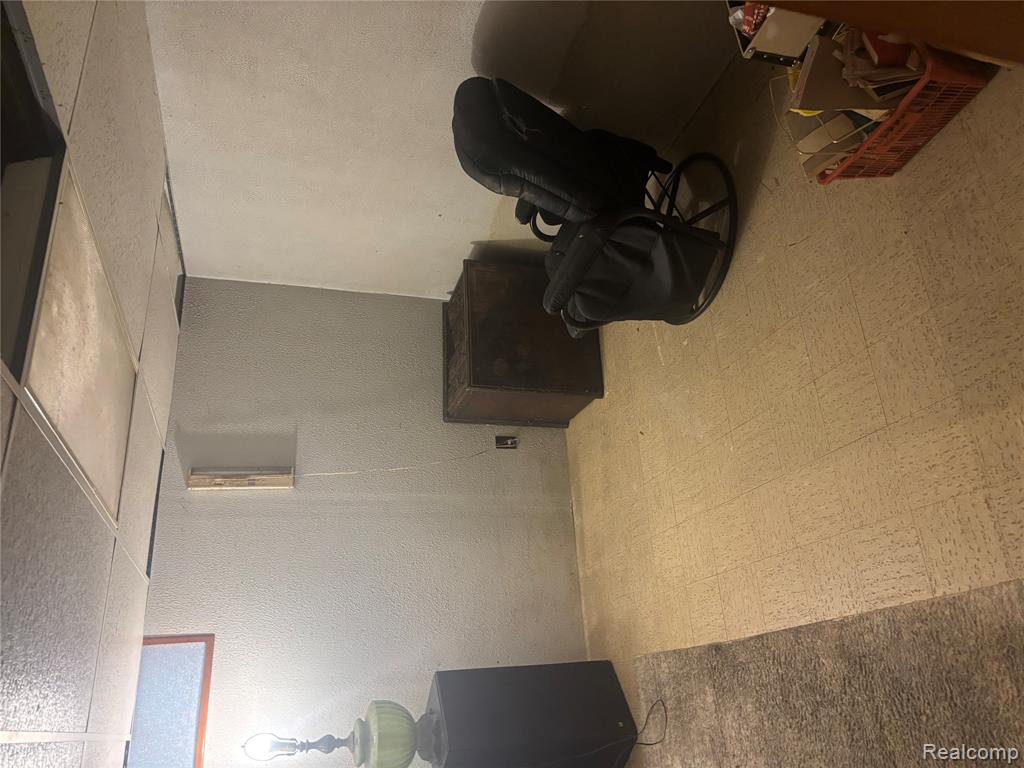 17305 Northrop Street, Detroit, MI 48219 — Photo 28
