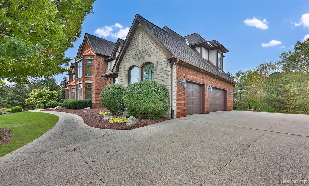 5826 Murfield Drive, Rochester, MI 48306 — Photo 4