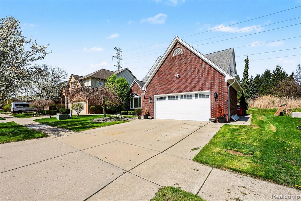 57595 Yorkshire Drive, Washington, MI — Photo 4