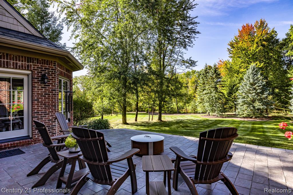 8242 Pine Hollow Court, Grand Blanc, MI 48439 — Photo 72