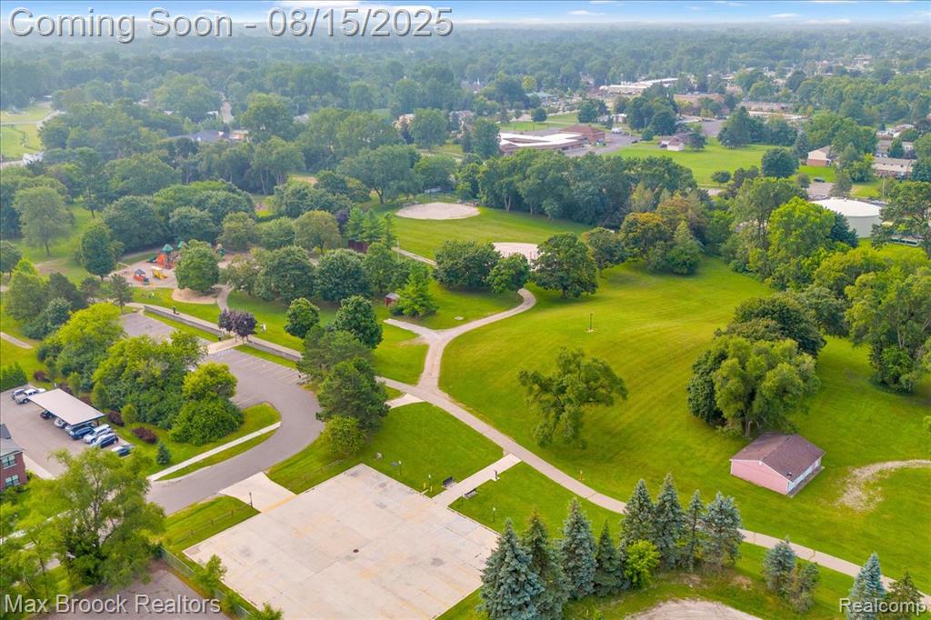 415 W Lake Street, South Lyon, MI 48178 — Photo 34