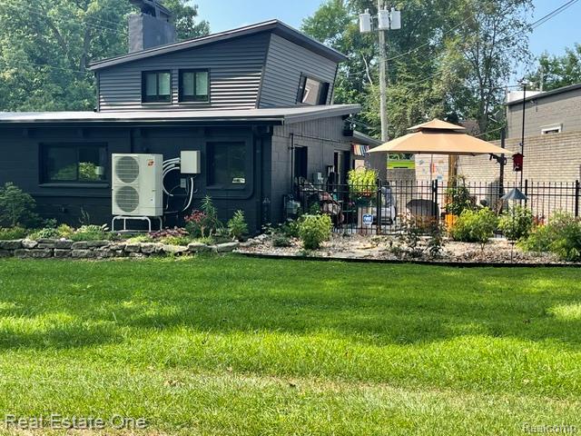 3202 Pridham Street, Keego Harbor, MI 48320 — Photo 22