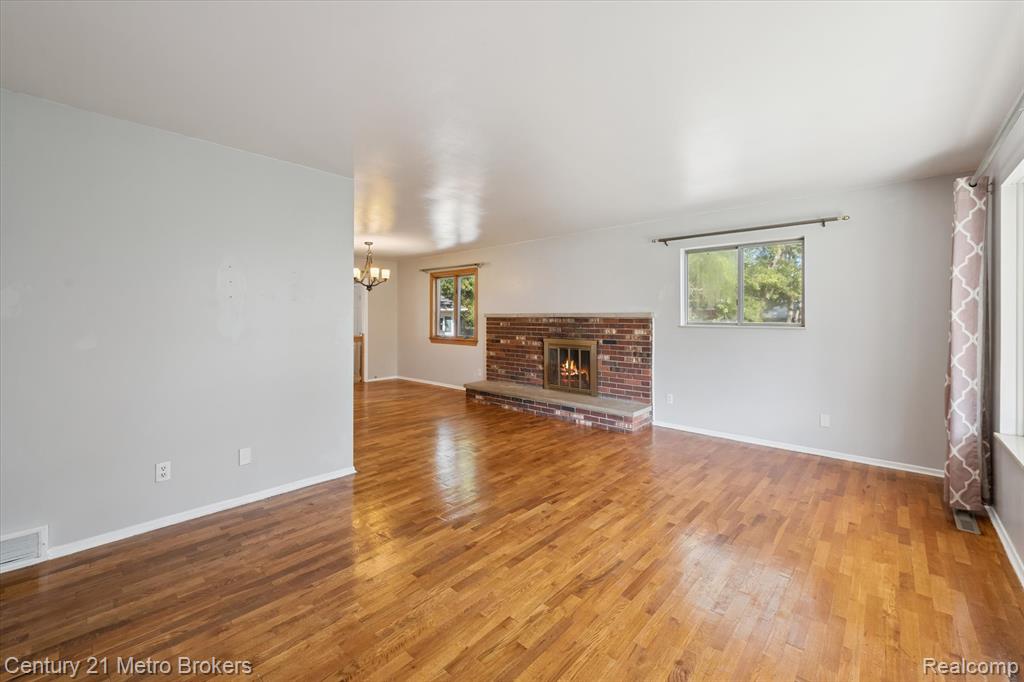4460 Torrey Road, Flint, MI 48507 — Photo 7
